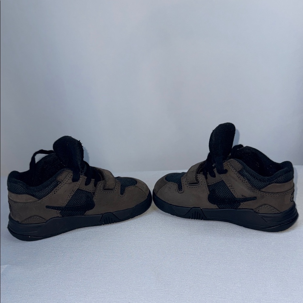 Authentic Travis Scott Nike Toddler Sneaker